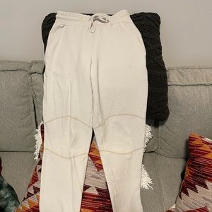 Alo yoga sweat pants